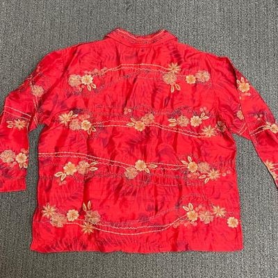 Chico's Design Size 3 100% silk top blouse