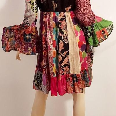 Vtg Boho Patchwork Duster Button top