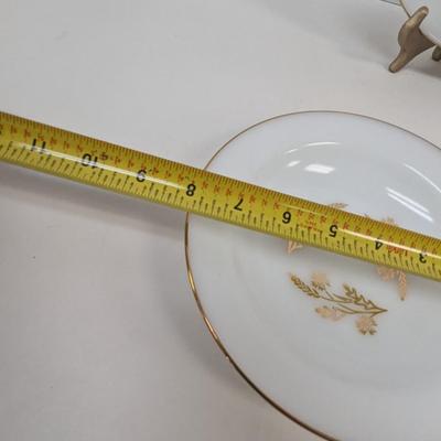 19 Pieces Of Milk Glass Federal Meadow Gold Dinner Set