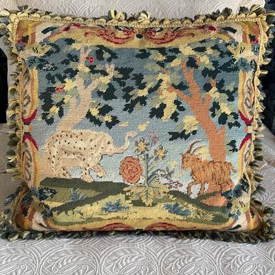 UB784 Large Needlepoint Down Filled Pillow