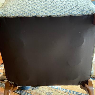 UB785 Vintage Upholstered Wingback Chair