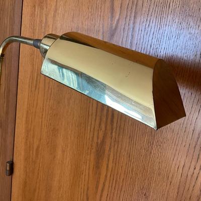 UB786 Brass Adjustable Floor Lamp