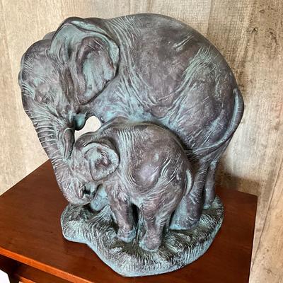 UB793 Vintage Elephant Pottery Sculpture