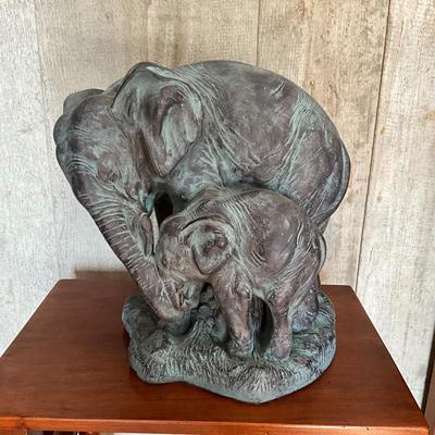 UB793 Vintage Elephant Pottery Sculpture