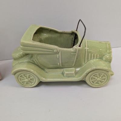Vintage McCoy Auto Planter Green