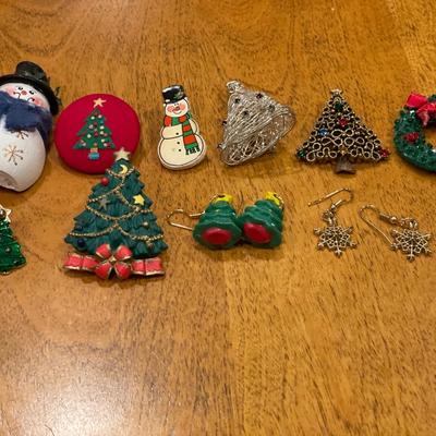 Christmas jewelry