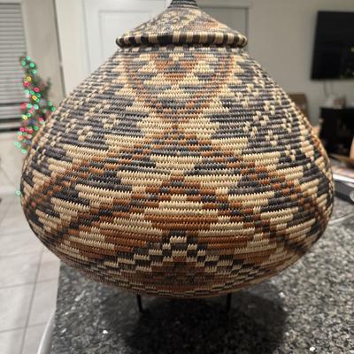 Vintage African Zulu wedding basket excellent condition
