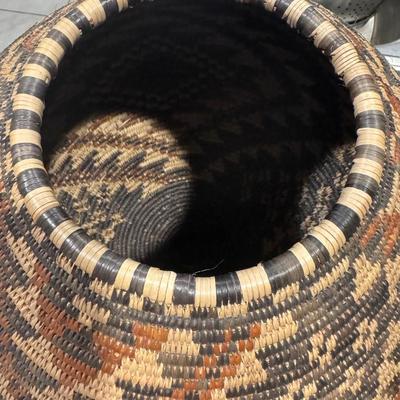 Vintage African Zulu wedding basket excellent condition