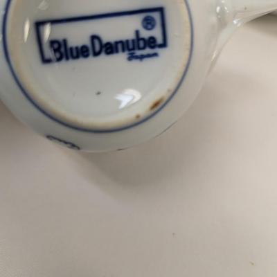 Vintage Blue Danube Cups & Saucers Blue Onion Pattern