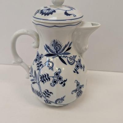 Vintage Blue Danube Coffee/Tea Pot Blue Onion Pattern