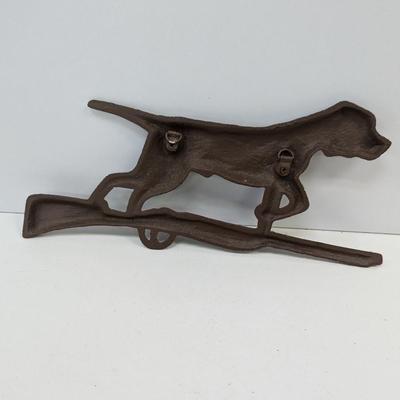 1950's Hunting Dog & Rifle Wall Plaque