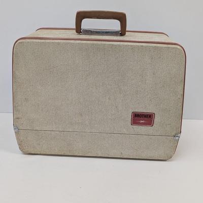 1969 Brother ZU2-B687 Metal Sewing Machine