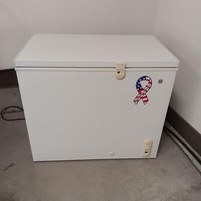 GE CHEST FREEZER