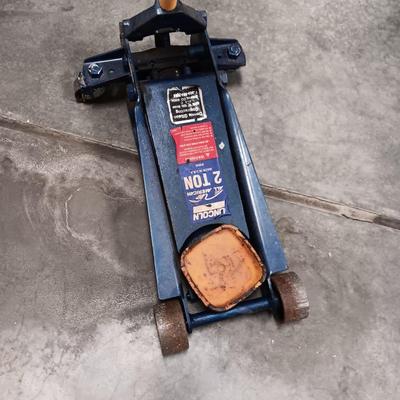 LINCOLN ALL AMERICAN 2 TON FLOOR JACK