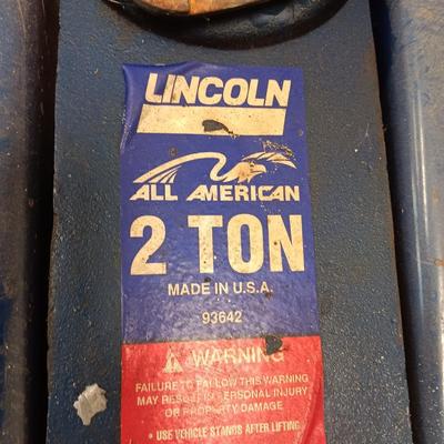 LINCOLN ALL AMERICAN 2 TON FLOOR JACK