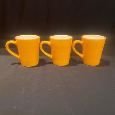 Six Willams-Sonoma Halloween Ceramic Mugs (LR-MG)