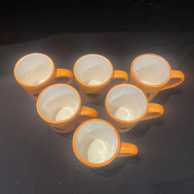 Six Willams-Sonoma Halloween Ceramic Mugs (LR-MG)