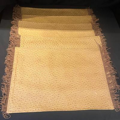 Six Silverado Placemats & Matching Table Runner (LR-MG)
