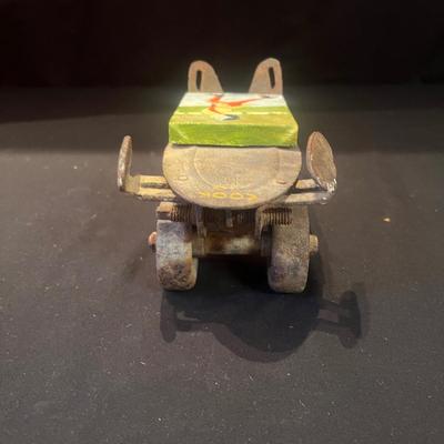Vintage Metal Roller Skate Art (LR-MG)