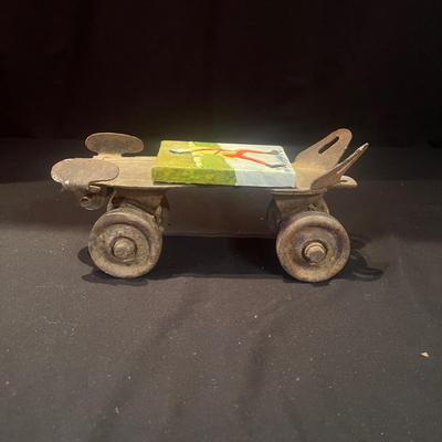 Vintage Metal Roller Skate Art (LR-MG)