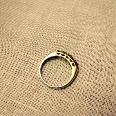 Mesmerizing Vintage 14 kyg Blue Sapphire Ring Sz. 6.5