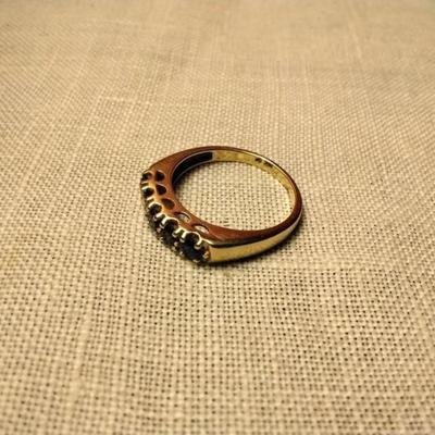 Mesmerizing Vintage 14 kyg Blue Sapphire Ring Sz. 6.5