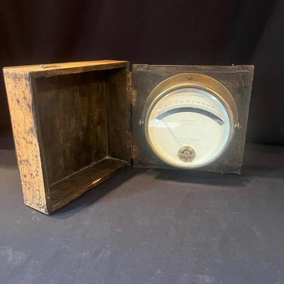 Chauvin & Arnoux Antique Temperature Gauge (LR-MG)
