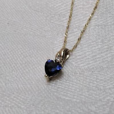 Gorgeous sapphire and diamond 10k 16" Necklace