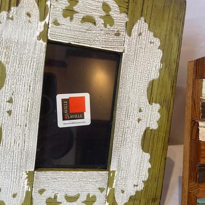Jana Epstein Art & Rustic Wooden Picture Frames (LR-MG)