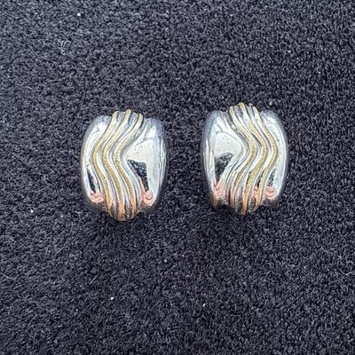 14kt Italy White Gold Earrings