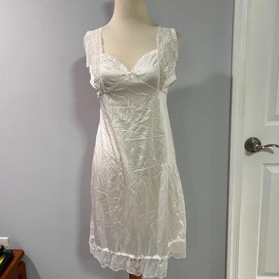 30 Piece Lot Vintage & Contemp. Slips, Nightgown, Pettipants