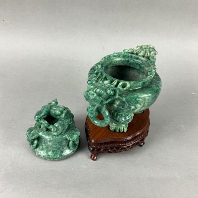 D820 Vintage Jade Incense Burner on Stand