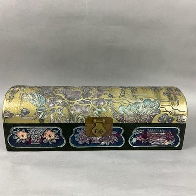 LR824 Decorative Carved Wooden Asian Design Box