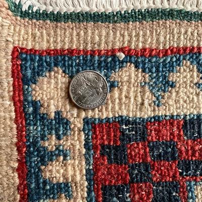 K827 Small Wool Oriental Persian Rug 34" x 25