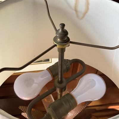 FB834 Vintage Brass Pineapple Lamp