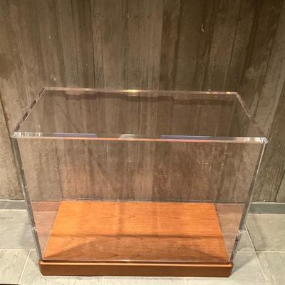 FB835 Large Acrylic Display Cabinet
