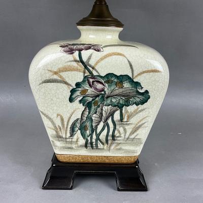 FB839 Vintage Wildwood Crane Pottery Lamp