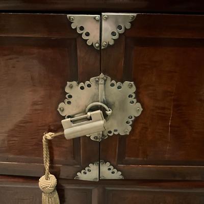 FB840 Decorative Korean Morijang Chest
