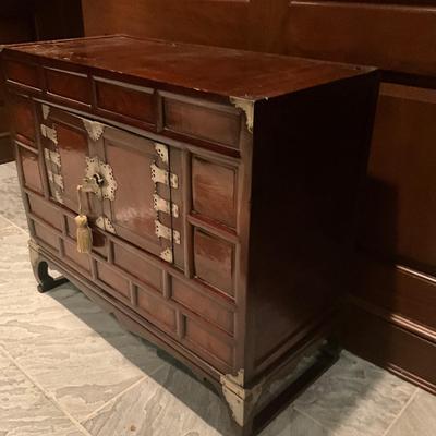 FB840 Decorative Korean Morijang Chest