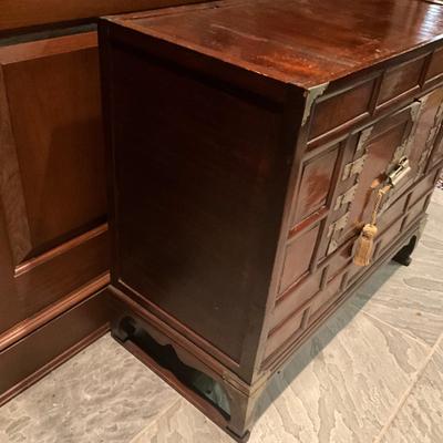 FB840 Decorative Korean Morijang Chest