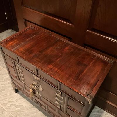 FB840 Decorative Korean Morijang Chest