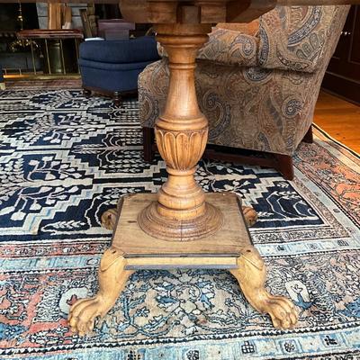 FR851 Antique Pedestal Tilt Top Clawfoot Table