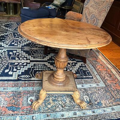 FR851 Antique Pedestal Tilt Top Clawfoot Table