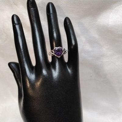 Vintage Amethyst Heart 925 Ring Size 6