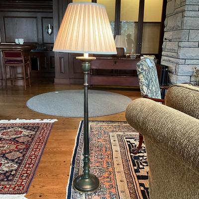FR862 Quality Wooden Brass Footed Floor Lamp