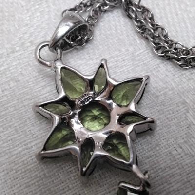 Vintage Peridot Drop 925 19" Necklace