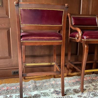 FR872 Set of 3 Trouvailles Leather Regency Style Bar Stools