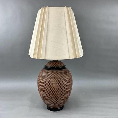 FR888 Vintage Asian Design Pottery Ginger Jar Style Lamp