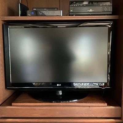 FR892 LG Flatscreen 47" Television