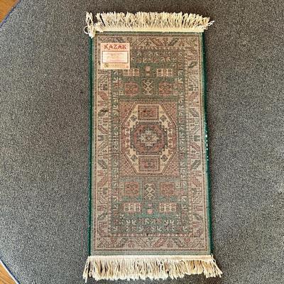 FR895 Small Couristan Wool Oriental Rug 2'3" x 3'9"